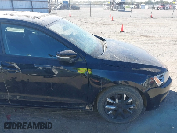 2012 Volkswagen Jetta SE with VIN 3VWDX7AJ1CM389176, listed as a IAAI auction lot 40603684 with 114,047 mi miles and . Bid and sale history available at DreamBid. Image 12.