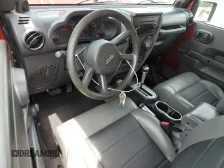 2009 Jeep Wrangler X с VIN 1J4FA24129L749314, выставлен на аукционе Copart как лот 58160995 с пробегом 93 603 миль миль и Списание • Salvage title. История ставок и продаж доступна на DreamBid. Изображение 8.