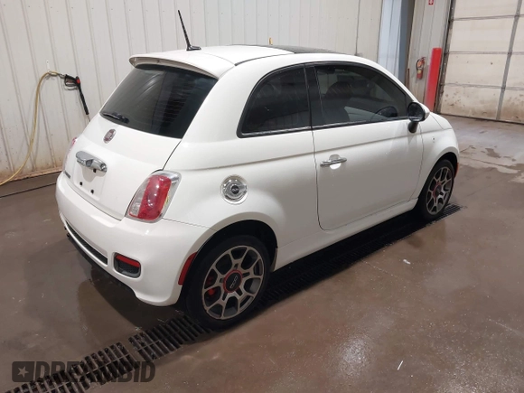 2013 FIAT 500 Sport with VIN 3C3CFFBR7DT754097, listed as a IAAI auction lot 41728826 with 91,276 mi miles. Bid and sale history available at carsss.com. Image 4.
