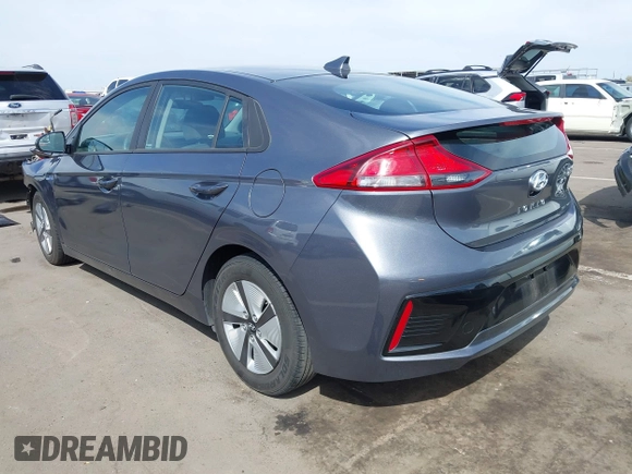 2019 Hyundai Ioniq Blue z VIN KMHC65LC1KU174214, wystawiony jako IAAI lot #41889734 z przebiegiem 131 626 mil mil oraz . Historia ofert i sprzedaży dostępna na DreamBid. Obrazek 3.