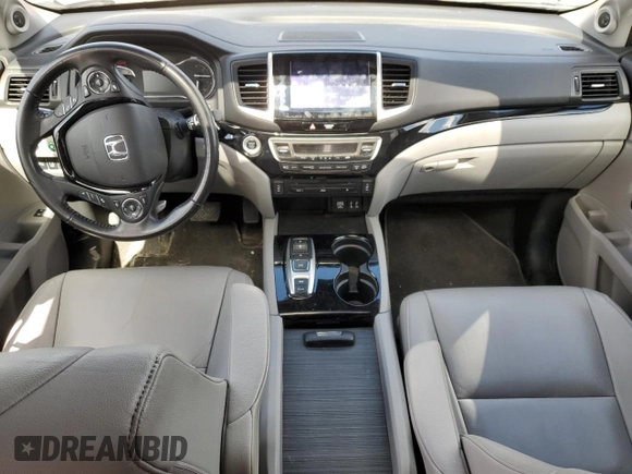2016 Honda Pilot Touring with VIN 5FNYF6H98GB035114, listed as a Copart auction lot 49123905 with 117,591 mi miles and Clean Title. Bid and sale history available at carsss.com. Image 8.
