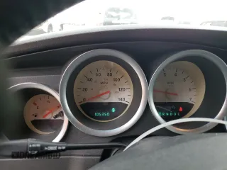 2005 Dodge Magnum SE with VIN 2D4FV48V65H510653, listed as a Copart auction lot 70927144 with 105,350 mi miles and Salvage Title. Bid and sale history available at carsss.com. Image 9.
