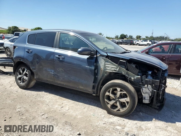 2020 Kia Sportage LX with VIN KNDPM3AC0L7725798, listed as a Copart auction lot 47143165 with 52,190 mi miles and Salvage Title. Bid and sale history available at carsss.com. Image 4.