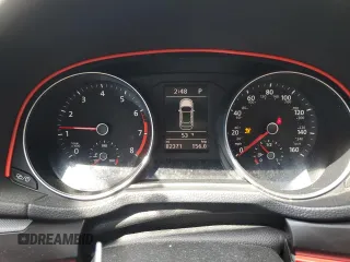 2017 Volkswagen Passat R-Line z VIN 1VWDT7A38HC052171, wystawiony jako Copart lot #55157965 z przebiegiem 82 371 mil mil oraz Szkoda całkowita • Salvage title. Historia ofert i sprzedaży dostępna na DreamBid. Obrazek 9.