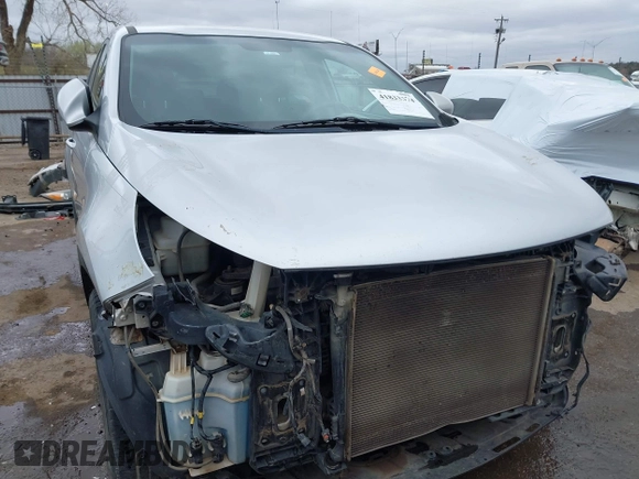 2015 Kia Sportage LX with VIN KNDPB3ACXF7727178, listed as a IAAI auction lot 41833374 with 189,297 mi miles and . Bid and sale history available at carsss.com. Image 13.