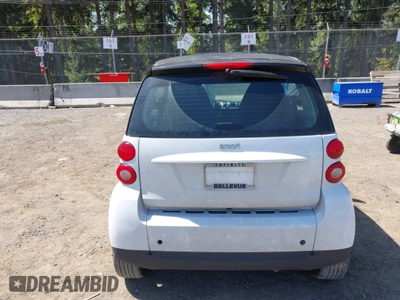 2012 Smart fortwo Pure z VIN WMEEJ3BAXCK563660, wystawiony jako IAAI lot #42165195 z przebiegiem 53 809 mil mil oraz . Historia ofert i sprzedaży dostępna na DreamBid. Obrazek 17.