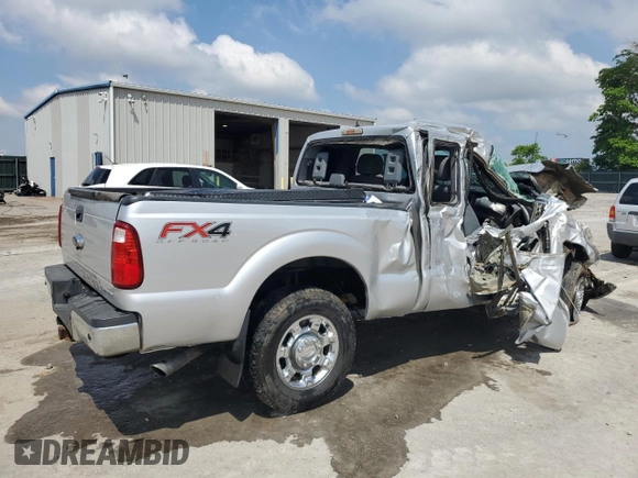 2014 Ford F-250 XL z VIN 1FT7X2B68EEA67690, wystawiony jako Copart lot #56468055 z przebiegiem 149 092 mil mil oraz Szkoda całkowita • Salvage title. Historia ofert i sprzedaży dostępna na DreamBid. Obrazek 3.