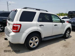 2012 Ford Escape XLT z VIN 1FMCU9DG3CKA41742, wystawiony jako Copart lot #60092135 z przebiegiem 175 330 mil mil oraz Szkoda całkowita • Salvage title. Historia ofert i sprzedaży dostępna na DreamBid. Obrazek 3.