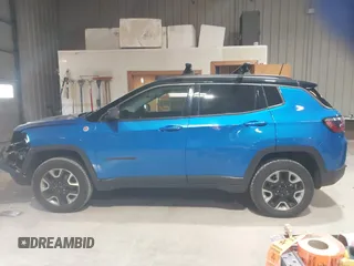 2018 Jeep Compass Trailhawk with VIN 3C4NJDDB3JT234529, listed as a IAAI auction lot 41973123 with 173,559 mi miles and . Bid and sale history available at DreamBid. Image 14.