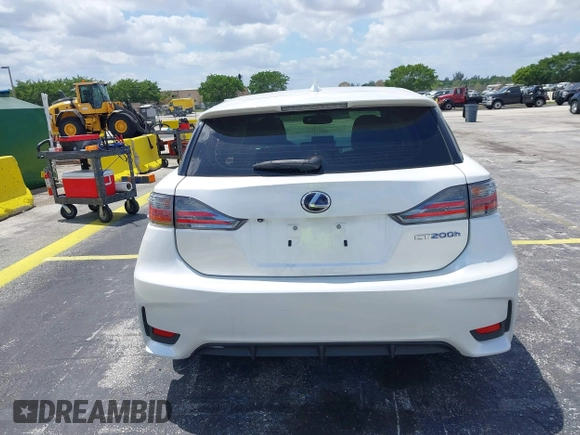 2017 Lexus CT with VIN JTHKD5BH6H2290269, listed as a IAAI auction lot 42083451 with 47,374 mi miles. Bid and sale history available at carsss.com. Image 16.