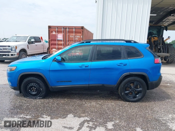 2020 Jeep Cherokee Altitude with VIN 1C4PJMLX7LD524514, listed as a IAAI auction lot 42398590 with 167,686 mi miles and . Bid and sale history available at DreamBid. Image 14.