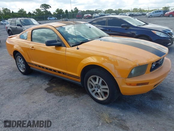 2007 Ford Mustang Deluxe with VIN 1ZVHT80NX75212760, listed as a IAAI auction lot 42716918 with 264,431 mi miles and . Bid and sale history available at DreamBid. Image 1.
