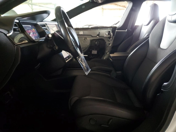 2018 Tesla Model S 75D with VIN 5YJSA1E28JF246349, listed as a Copart auction lot 79475314 with 95,077 mi miles and Salvage Title. Bid and sale history available at carsss.com. Image 7.