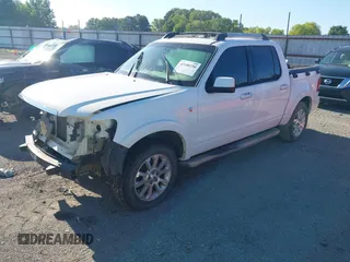 2007 Ford Explorer Sport Trac Limited z VIN 1FMEU33827UA01310, wystawiony jako IAAI lot #42180290 z przebiegiem 200 132 mil mil oraz . Historia ofert i sprzedaży dostępna na DreamBid. Obrazek 2.