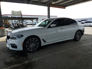 2018 BMW 5 Series 540i with VIN WBAJE5C51JG918629, listed as a Copart auction lot 48581165 with 122,273 mi miles and Salvage Title. Bid and sale history available at carsss.com. Image 1.
