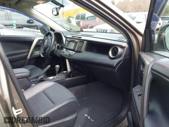 2014 Toyota RAV4 Limited with VIN 2T3DFREV3EW161809, listed as a IAAI auction lot 41929936 with 70,439 mi miles. Bid and sale history available at carsss.com. Image 5.