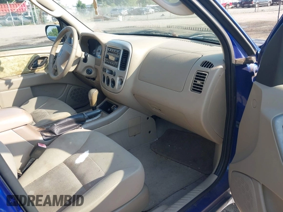 2005 Ford Escape XLT z VIN 1FMYU93105KB75632, wystawiony jako IAAI lot #42686073 z przebiegiem 146 084 mil mil oraz . Historia ofert i sprzedaży dostępna na DreamBid. Obrazek 5.