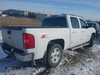 2011 Chevrolet Silverado 1500 LTZ with VIN 3GCPKTE30BG290378, listed as a IAAI auction lot 41357022 with 122,453 mi miles and . Bid and sale history available at DreamBid. Image 4.