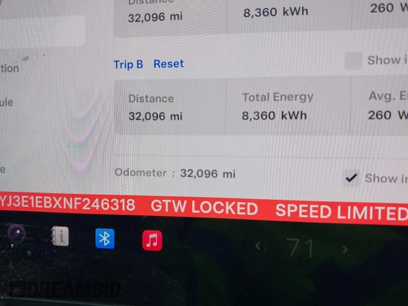2022 Tesla Model 3 Long Range z VIN 5YJ3E1EBXNF246318, wystawiony jako IAAI lot #42131425 z przebiegiem 32 096 mil mil oraz . Historia ofert i sprzedaży dostępna na DreamBid. Obrazek 7.
