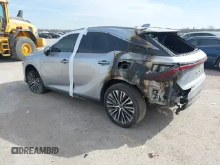 2023 Lexus RX 350 z VIN JTJCHMAA0P2005263, wystawiony jako IAAI lot #40102658 z przebiegiem Nie podano mil oraz . Historia ofert i sprzedaży dostępna na DreamBid. Obrazek 3.