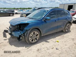 2020 Ford Escape SEL with VIN 1FMCU0H61LUA31969, listed as a Copart auction lot 62408675 with 53,220 mi miles and Salvage title. Bid and sale history available at DreamBid. Image 1.