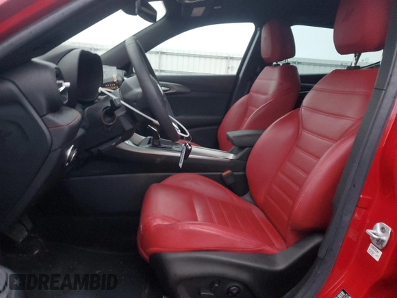 2023 Dodge Hornet GT Plus with VIN ZACNDFBN3P3A05713, listed as a Copart auction lot 81337164 with 46,173 mi miles and Salvage Title. Bid and sale history available at DreamBid. Image 7.