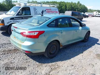 2012 Ford Focus SE with VIN 1FAHP3F25CL307066, listed as a IAAI auction lot 42650943 with 172,643 mi miles and . Bid and sale history available at DreamBid. Image 4.