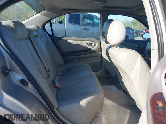 2000 Nissan Maxima GXE z VIN JN1CA31D5YT501086, wystawiony jako IAAI lot #41982095 z przebiegiem 184 012 mil mil oraz . Historia ofert i sprzedaży dostępna na DreamBid. Obrazek 8.