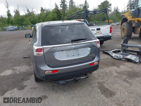 2014 Mitsubishi Outlander GT with VIN JA4JZ4AX9EZ017406, listed as a IAAI auction lot 42291696 with 107,680 mi miles and . Bid and sale history available at DreamBid. Image 17.