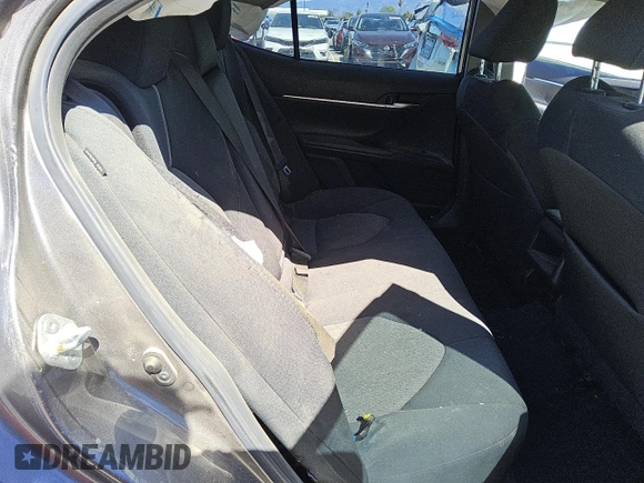 2023 Toyota Camry LE z VIN 4T1R11AKXPU764124, wystawiony jako Copart lot #47268875 z przebiegiem 37 406 mil mil oraz Szkoda całkowita • Salvage title. Historia ofert i sprzedaży dostępna na DreamBid. Obrazek 10.