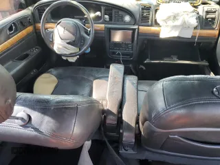 2002 Lincoln Continental with VIN 1LNHM97V92Y685600, listed as a Copart auction lot 68709774 with 243,688 mi miles and Salvage Title. Bid and sale history available at carsss.com. Image 8.