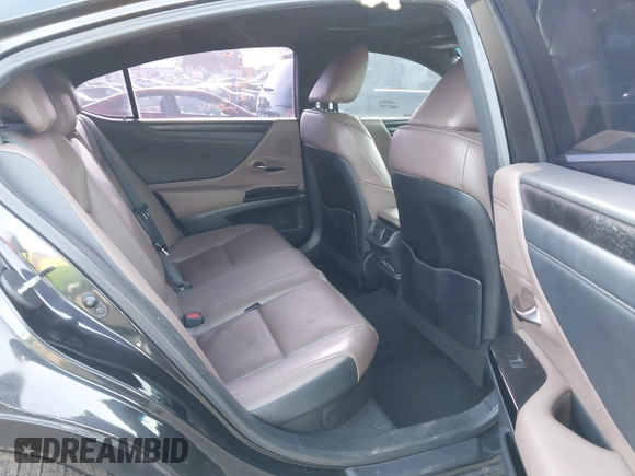 2023 Lexus ES with VIN 58ADA1C10PU026937, listed as a IAAI auction lot 41924903 with 135,947 mi miles. Bid and sale history available at carsss.com. Image 8.