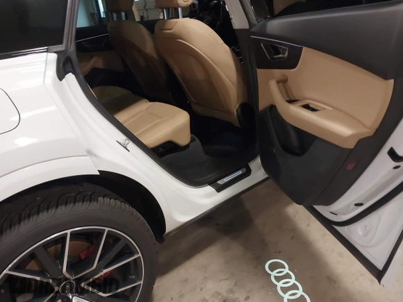 2021 Audi Q8 Prestige z VIN WA1FVAF18MD026128, wystawiony jako IAAI lot #41254457 z przebiegiem 67 148 mil mil oraz . Historia ofert i sprzedaży dostępna na DreamBid. Obrazek 8.