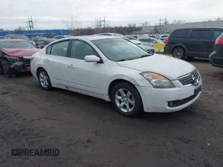 2009 Nissan Altima 2.5 S with VIN 1N4AL21E59C100968, listed as a IAAI auction lot 41686325 with 102,636 mi miles. Bid and sale history available at carsss.com. Image 1.