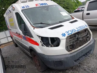 2017 Ford Transit z VIN 1FDYR2CM2HKB02558, wystawiony jako IAAI lot #42231233 z przebiegiem 273 278 mil mil oraz . Historia ofert i sprzedaży dostępna na DreamBid. Obrazek 1.