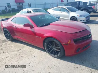2010 Chevrolet Camaro 1LT z VIN 2G1FB1EV7A9121784, wystawiony jako IAAI lot #42418306 z przebiegiem 190 126 mil mil oraz . Historia ofert i sprzedaży dostępna na DreamBid. Obrazek 1.