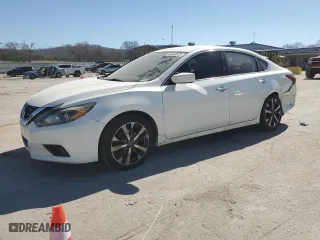 2017 Nissan Altima 2.5 SR with VIN 1N4AL3AP2HC122450, listed as a Copart auction lot 45940525 with 182,355 mi miles and Salvage Title. Bid and sale history available at carsss.com. Image 1.