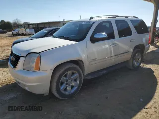 2011 GMC Yukon SLT with VIN 1GKS1CE06BR284107, listed as a Copart auction lot 43546945 with 240,582 mi miles and Salvage Title. Bid and sale history available at carsss.com. Image 1.