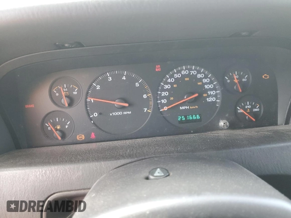 2000 Jeep Grand Cherokee Laredo z VIN 1J4GW48S2YC154627, wystawiony jako Copart lot #54173315 z przebiegiem 251 666 mil mil oraz Szkoda całkowita • Salvage title. Historia ofert i sprzedaży dostępna na DreamBid. Obrazek 9.