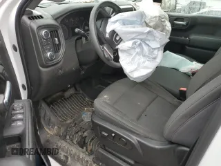 2022 GMC Sierra 1500 with VIN 1GTUUAEDXNZ561395, listed as a Copart auction lot 43474525 with 52,998 mi miles and Salvage Title. Bid and sale history available at DreamBid. Image 8.