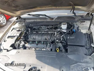 2008 Cadillac DTS 1SA z VIN 1G6KD57Y28U146610, wystawiony jako IAAI lot #42321563 z przebiegiem 76 837 mil mil oraz . Historia ofert i sprzedaży dostępna na DreamBid. Obrazek 10.
