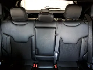 2024 Jeep Compass Trailhawk z VIN 3C4NJDDN1RT144852, wystawiony jako Copart lot #59986935 z przebiegiem 33 629 mil mil oraz Czysty tytuł • Clean title. Historia ofert i sprzedaży dostępna na DreamBid. Obrazek 10.