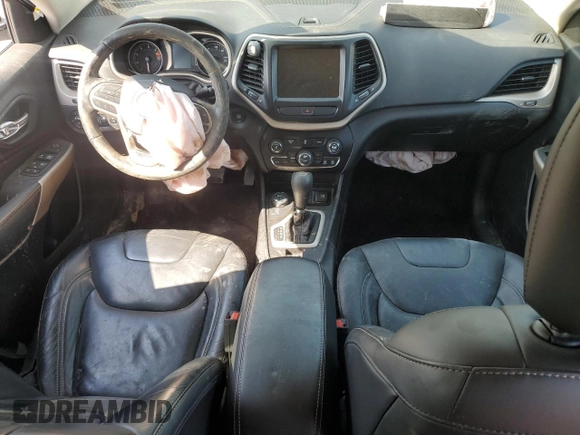 2017 Jeep Cherokee Latitude with VIN 1C4PJMCB6HW576135, listed as a Copart auction lot 47391675 with 88,874 mi miles and Salvage Title. Bid and sale history available at DreamBid. Image 8.