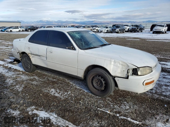 1995 Toyota Camry LE with VIN 4T1GK12E5SU858787, listed as a Copart auction lot 89400945 with 184,167 mi miles and Clean Title. Bid and sale history available at carsss.com. Image 4.