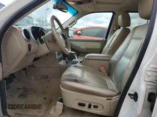 2008 Mercury Mountaineer Premier z VIN 4M2EU38E28UJ12342, wystawiony jako Copart lot #49154215 z przebiegiem 107 402 mil mil oraz Nie do naprawy • Non repairable. Historia ofert i sprzedaży dostępna na DreamBid. Obrazek 7.