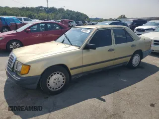 1987 Mercedes-Benz 300 with VIN WDBEA30D4HA511061, listed as a Copart auction lot 70599034 with 174,733 mi miles and Non Repairable. Bid and sale history available at carsss.com. Image 1.