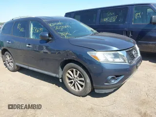 2015 Nissan Pathfinder S with VIN 5N1AR2MM2FC722771, listed as a IAAI auction lot 42417684 with Not provided miles and . Bid and sale history available at DreamBid. Image 1.