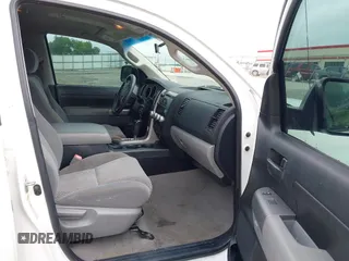 2010 Toyota Tundra z VIN 5TFUM5F14AX009280, wystawiony jako IAAI lot #42541661 z przebiegiem 280 107 mil mil oraz . Historia ofert i sprzedaży dostępna na DreamBid. Obrazek 5.