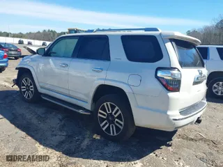 2018 Toyota 4Runner SR5 with VIN JTEBU5JR2J5544281, listed as a IAAI auction lot 41727318 with 122,091 mi miles. Bid and sale history available at carsss.com. Image 3.