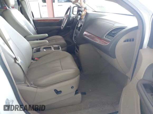 2014 Chrysler Town & Country Touring-L with VIN 2C4RC1CG2ER312444, listed as a IAAI auction lot 42050774 with 124,010 mi miles. Bid and sale history available at carsss.com. Image 5.